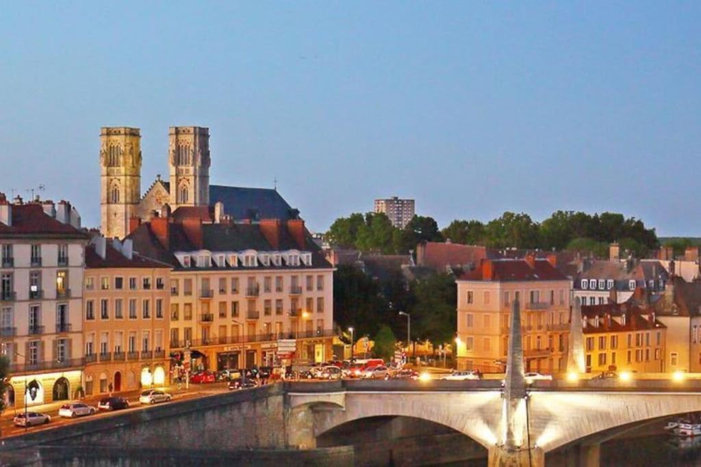 Ferienwohnung Le Duplex Moutarde Chalon-sur-Saône Exterior foto